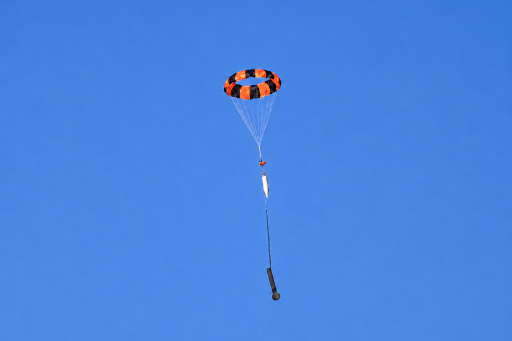 Rocketman Ultra-Light Annular Parachutes