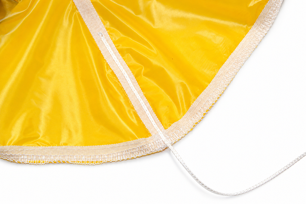 Ultra-Light Parabolic Parachutes