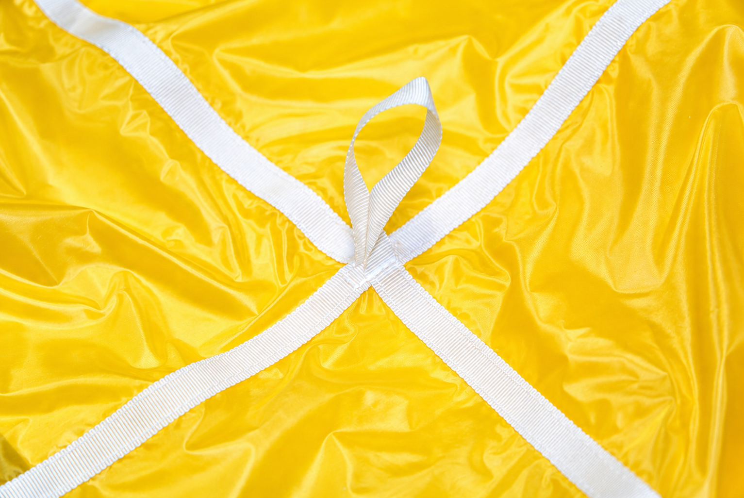 Ultra-Light Parabolic Parachutes
